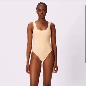 PARADE NEARLY NAKED SEAMLESS BODYSUIT